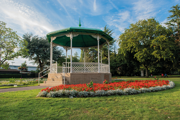 Image for Walk in the Park: Fassnidge Park