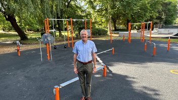 Cllr Lavery at the newly refurbished Fassnidge Park outdoor gym