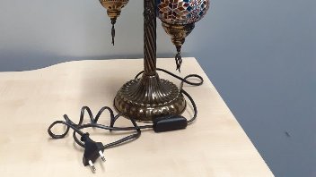 unsafe electrical lamps sold at Christmas Market