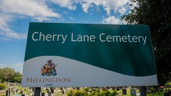 Cherry Lane Cemetery sign GV